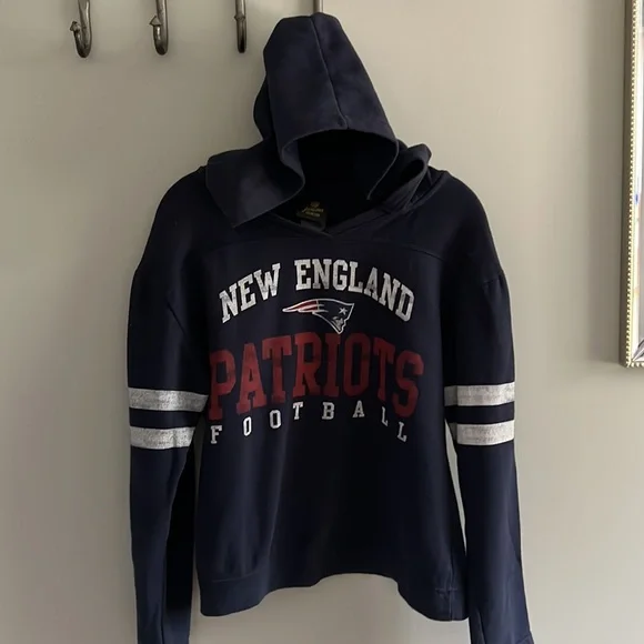 New England Patriots Bundle of 2 EUC - Picture 11 of 17